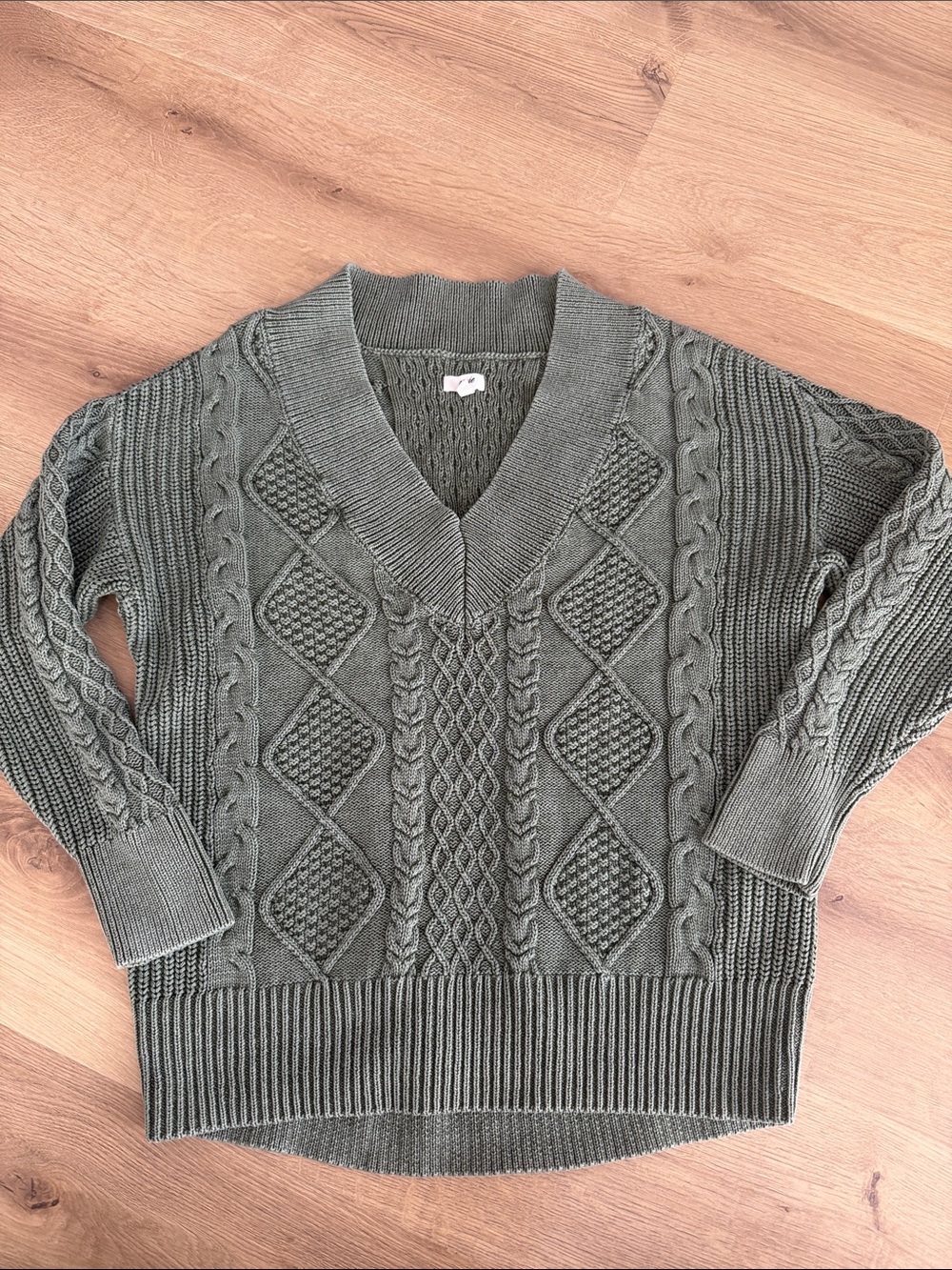 Aerie V-Neck Cable Knit Sweater - Olive Green
